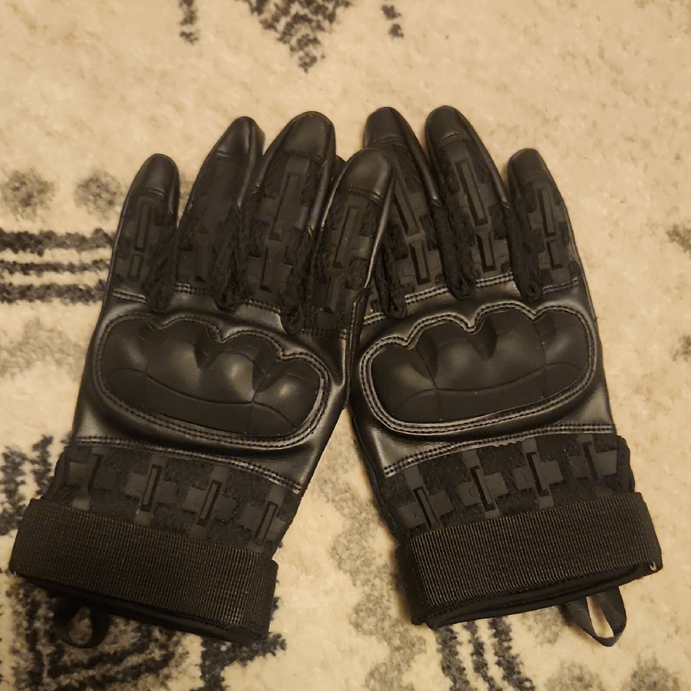 Black Tactical Gloves